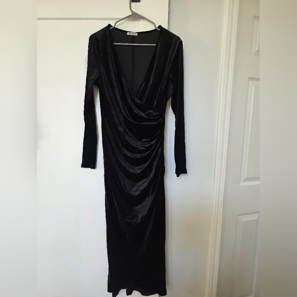 Long Sleeve Black Dress